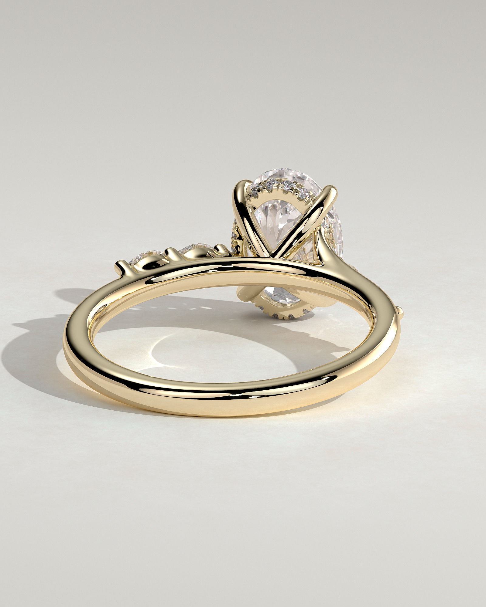 Jamie - Oval Solitaire with Opposing Marquise Accents - 18k Yellow Gold