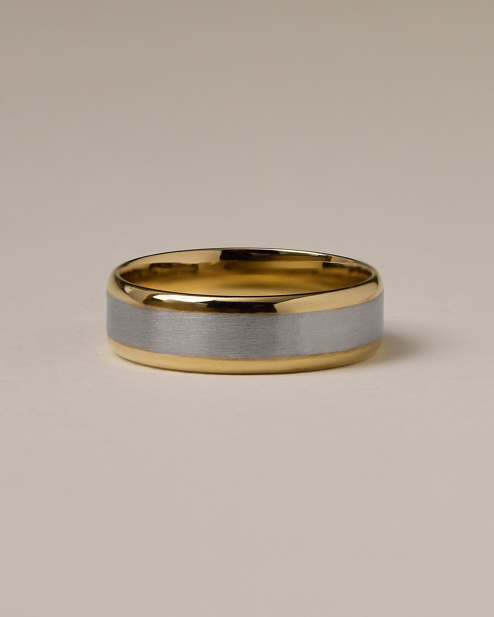 Jason Mens Wedding Ring Lifestyle Image