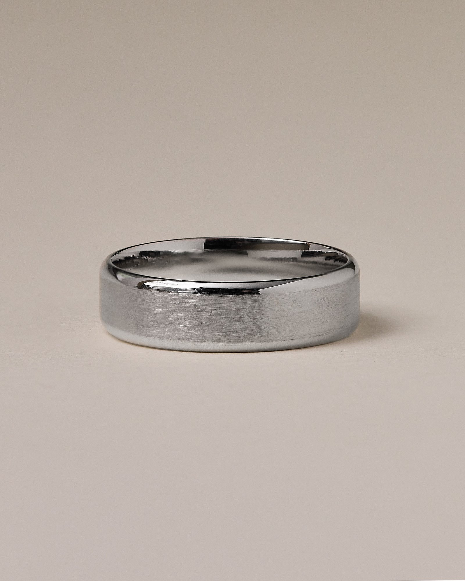 Jason Mens Wedding Ring Lifestyle Image