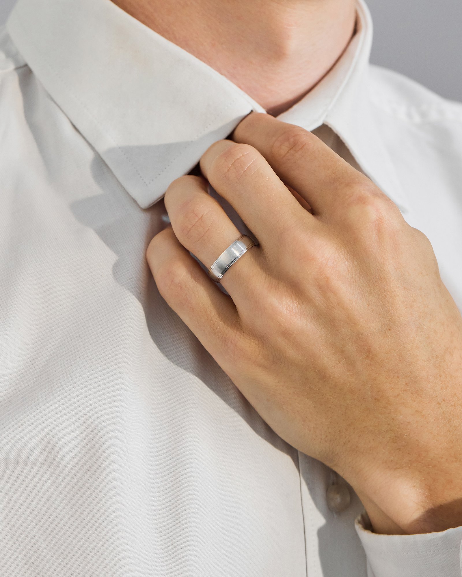 John Mens Wedding Ring Lifestyle Image