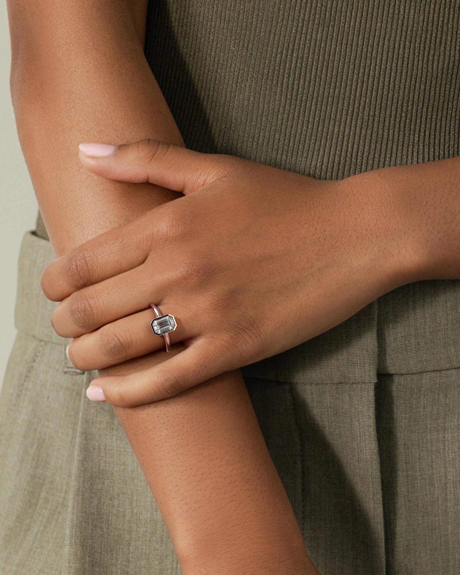 Journee - Bezel Set Emerald Solitaire - 18k Rose Gold