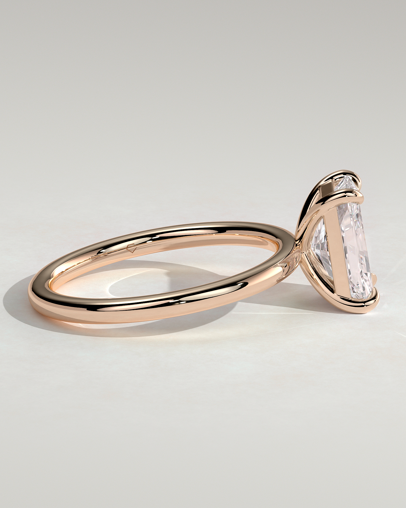 Judy - Radiant Solitaire - 18k Rose Gold High Setting