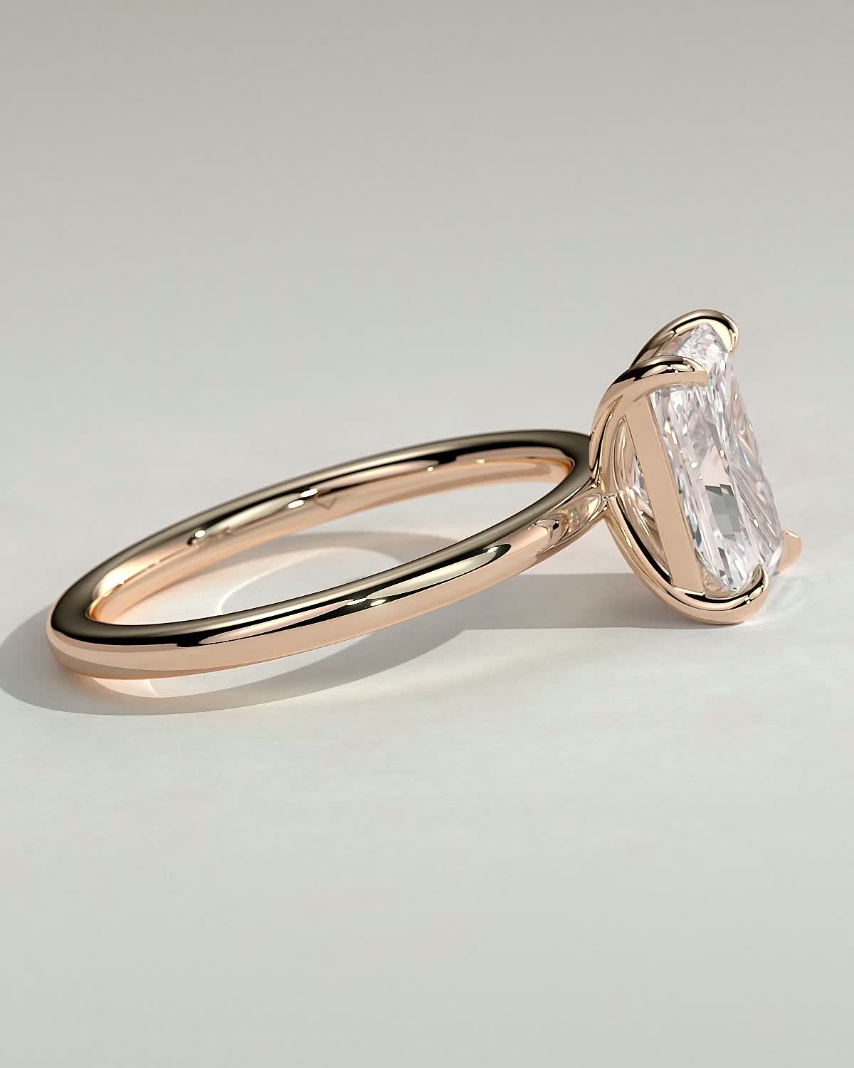 Judy - Radiant Solitaire - 18k Rose Gold High Setting