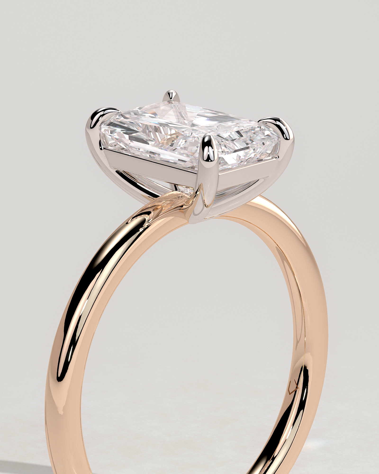 Judy - Radiant Solitaire - 18k Rose Gold / 18k White Gold Low Setting