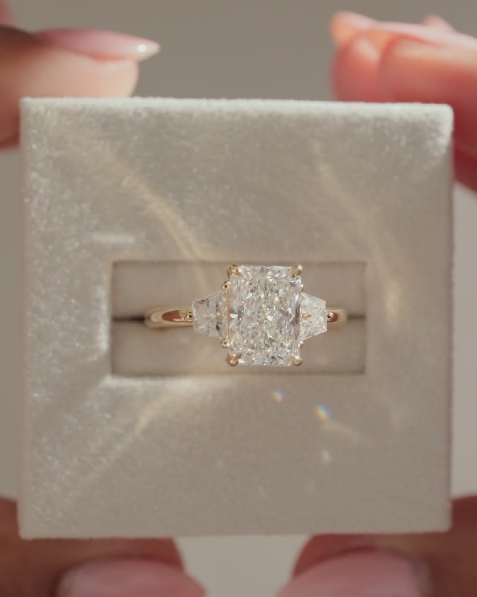 Juliette - Radiant Trilogy Lifestyle Image