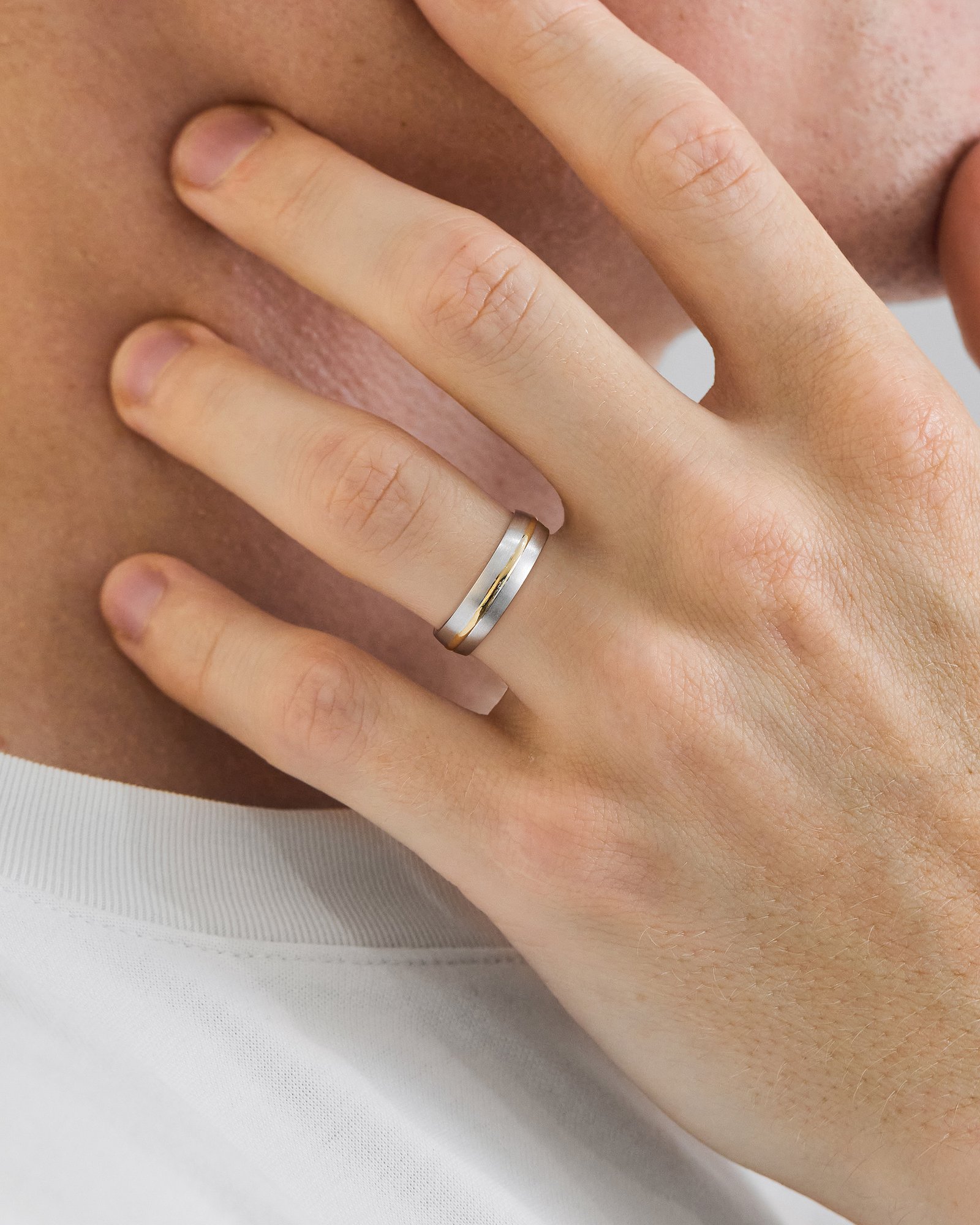 Keith Mens Wedding Ring Lifestyle Image