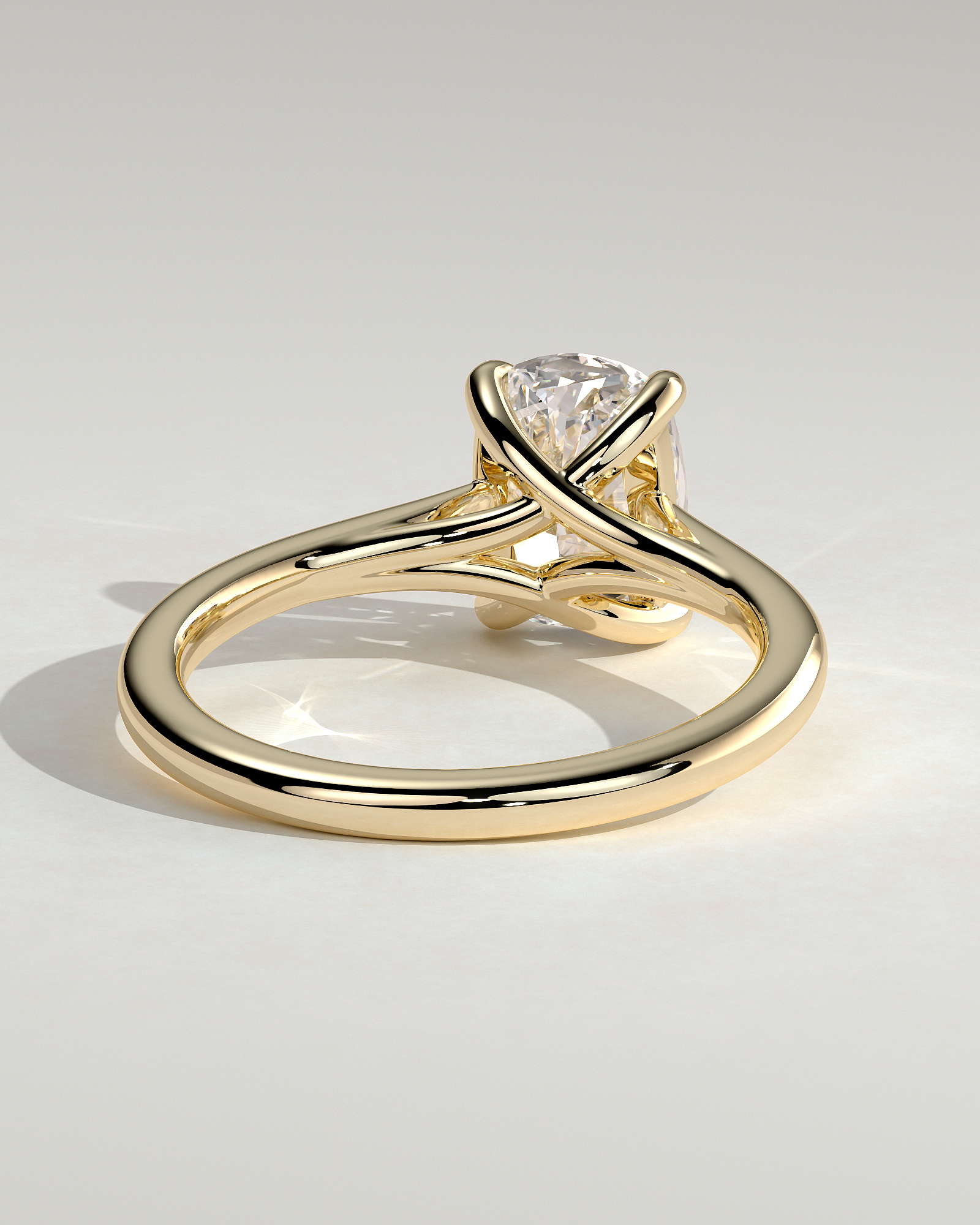 Kelsey - Trellis Elongated Cushion Solitaire - 18k Yellow Gold