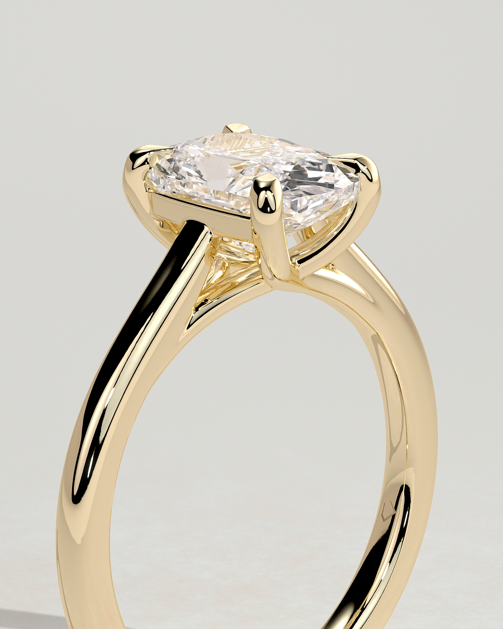 Kelsey - Trellis Elongated Cushion Solitaire - 18k Yellow Gold