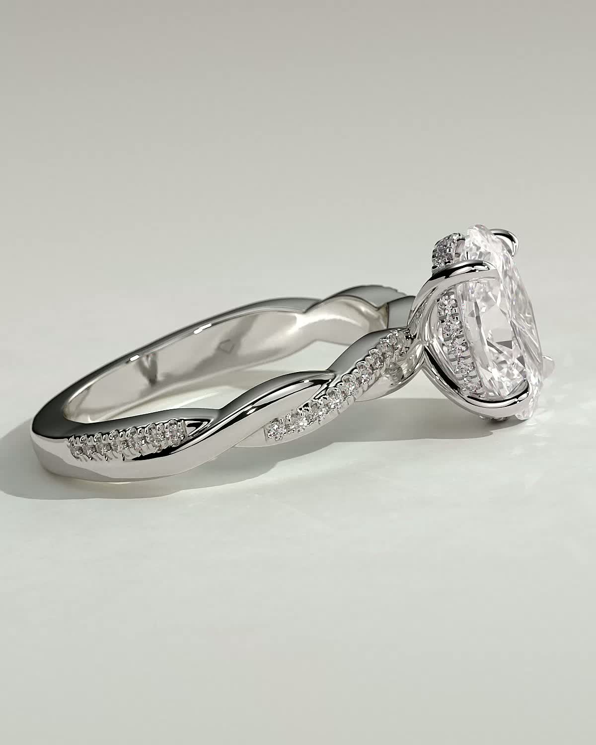 Lara - Oval Solitaire with Twisted Pav Band - 18k White Gold