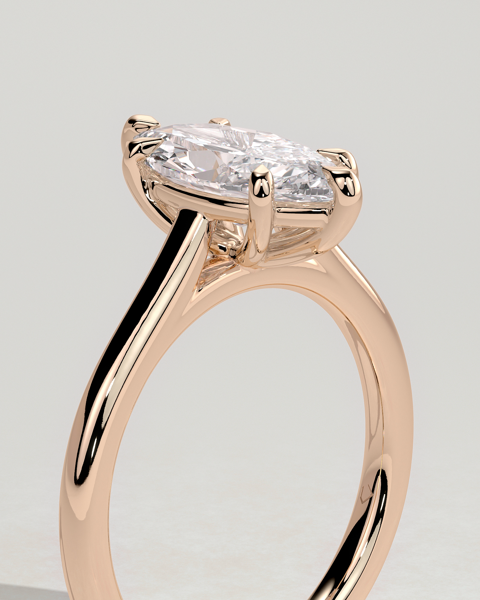 Leila - 6 Claw Marquise Solitaire - 18k Rose Gold
