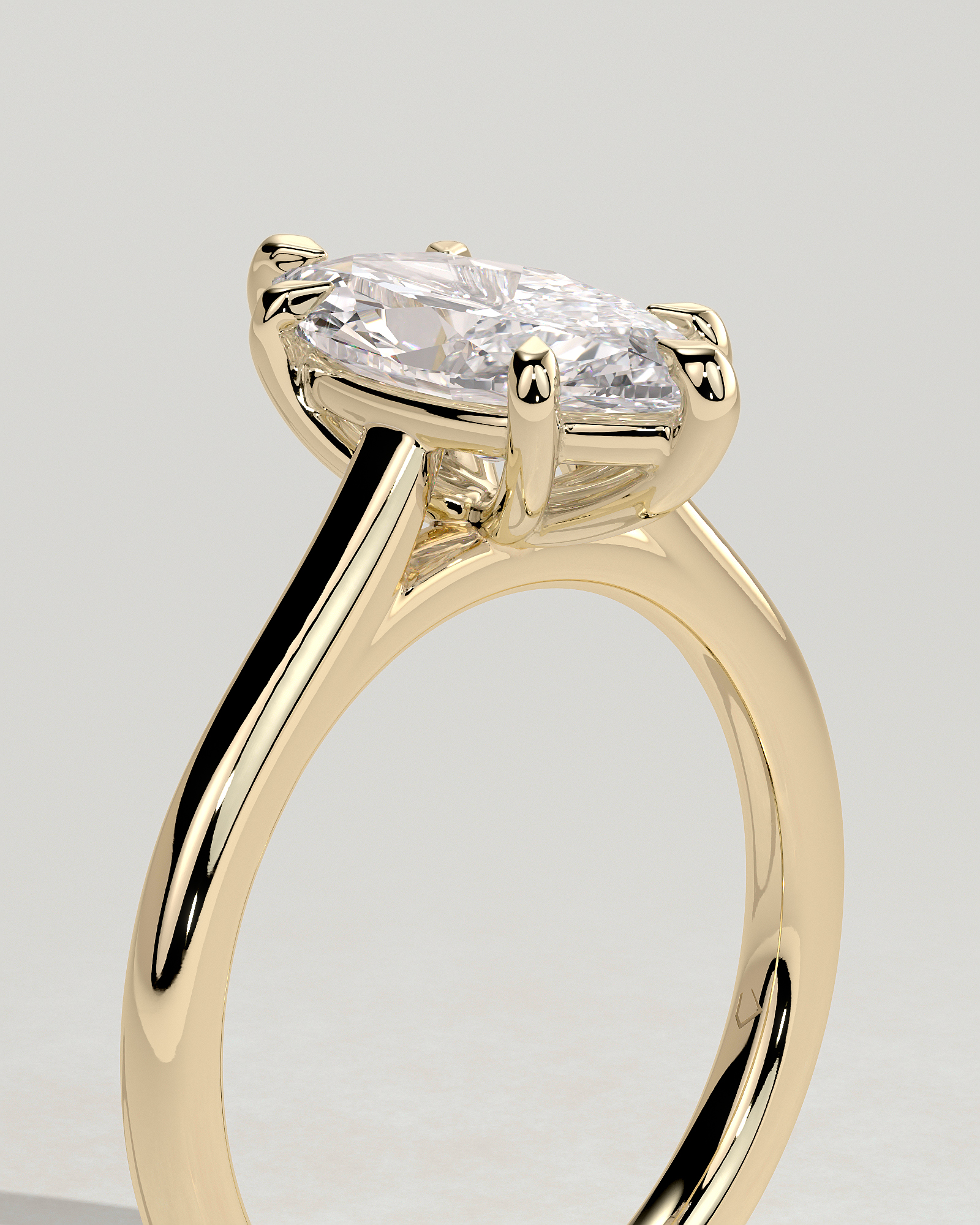 Leila - 6 Claw Marquise Solitaire - 18k Yellow Gold