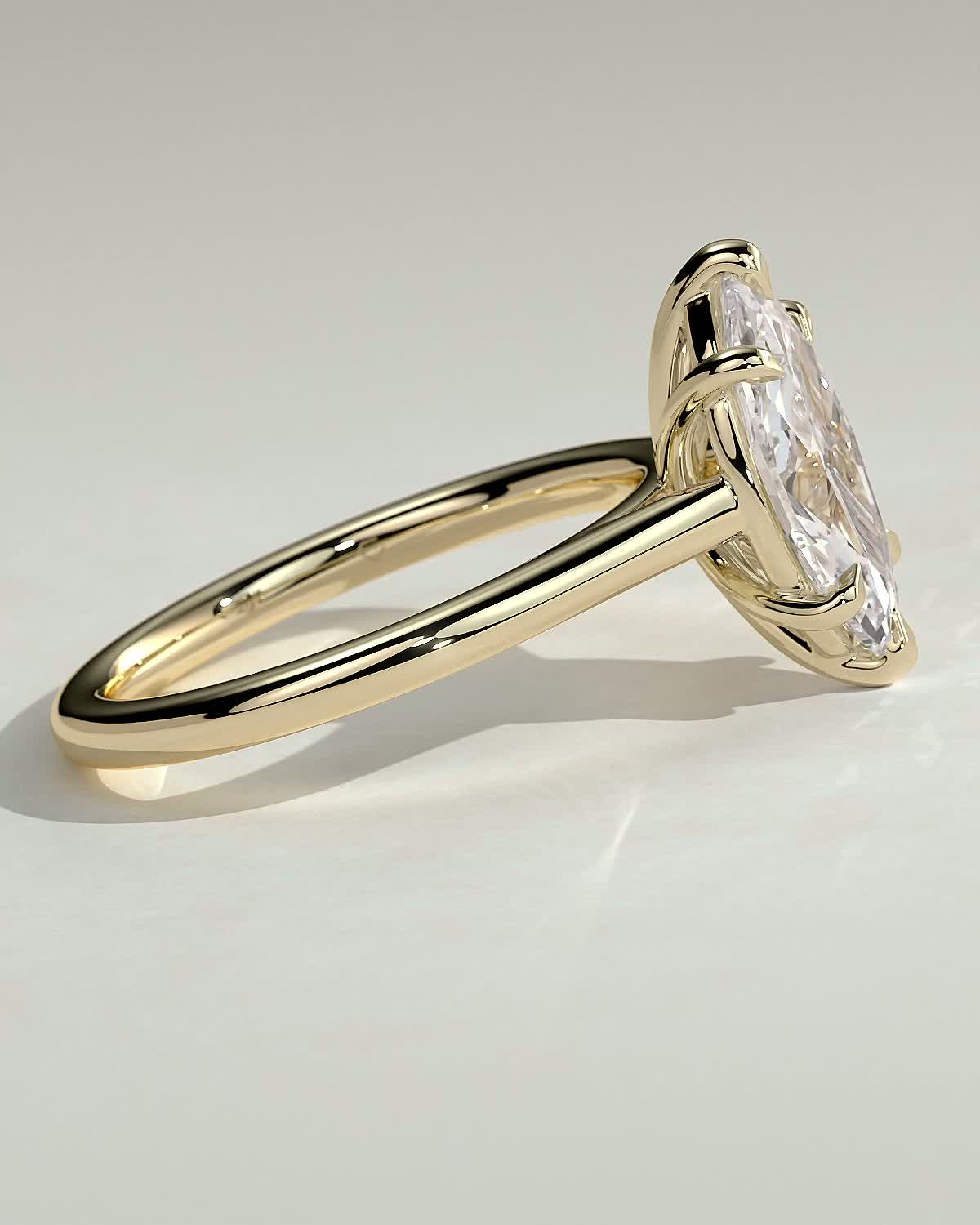 Leila - 6 Claw Marquise Solitaire - 18k Yellow Gold