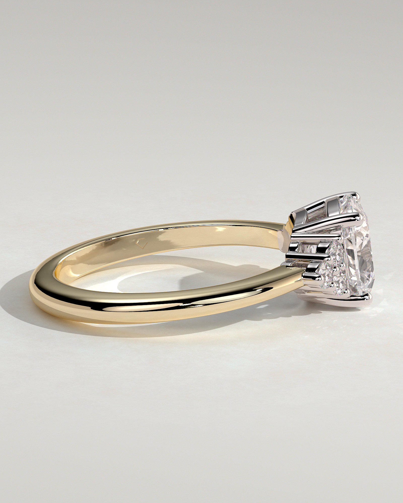 Lena - Cushion with Round Accent Stones - 18k Yellow Gold / 18k White Gold