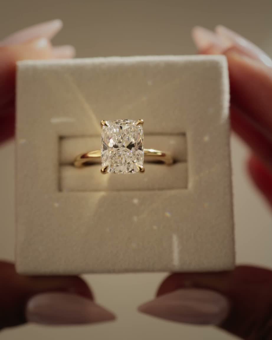 Leonora - Elongated Cushion Solitaire Lifestyle Image