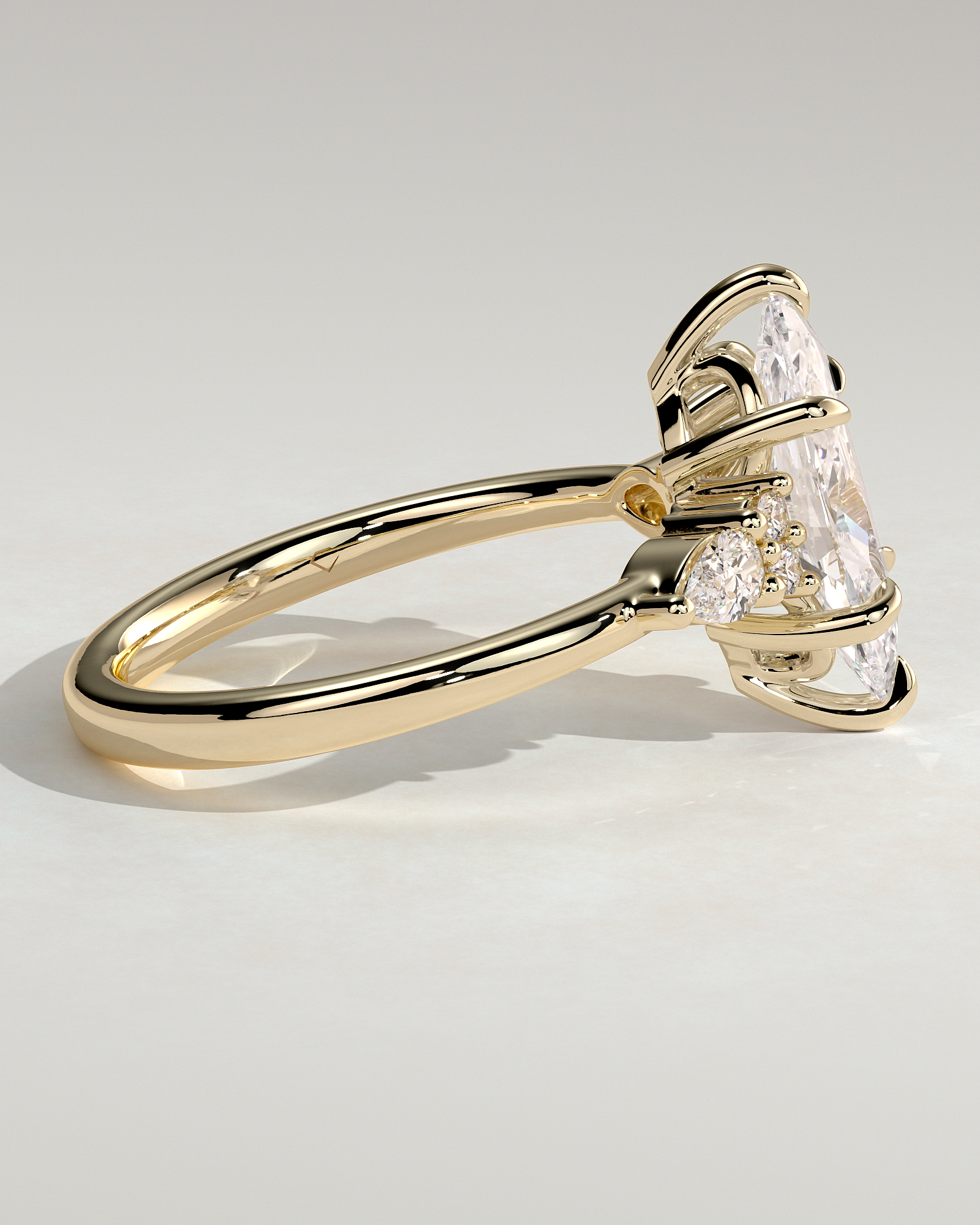 Loretta - Marquise Trilogy with Round and Pear Stones - 18k Yellow Gold