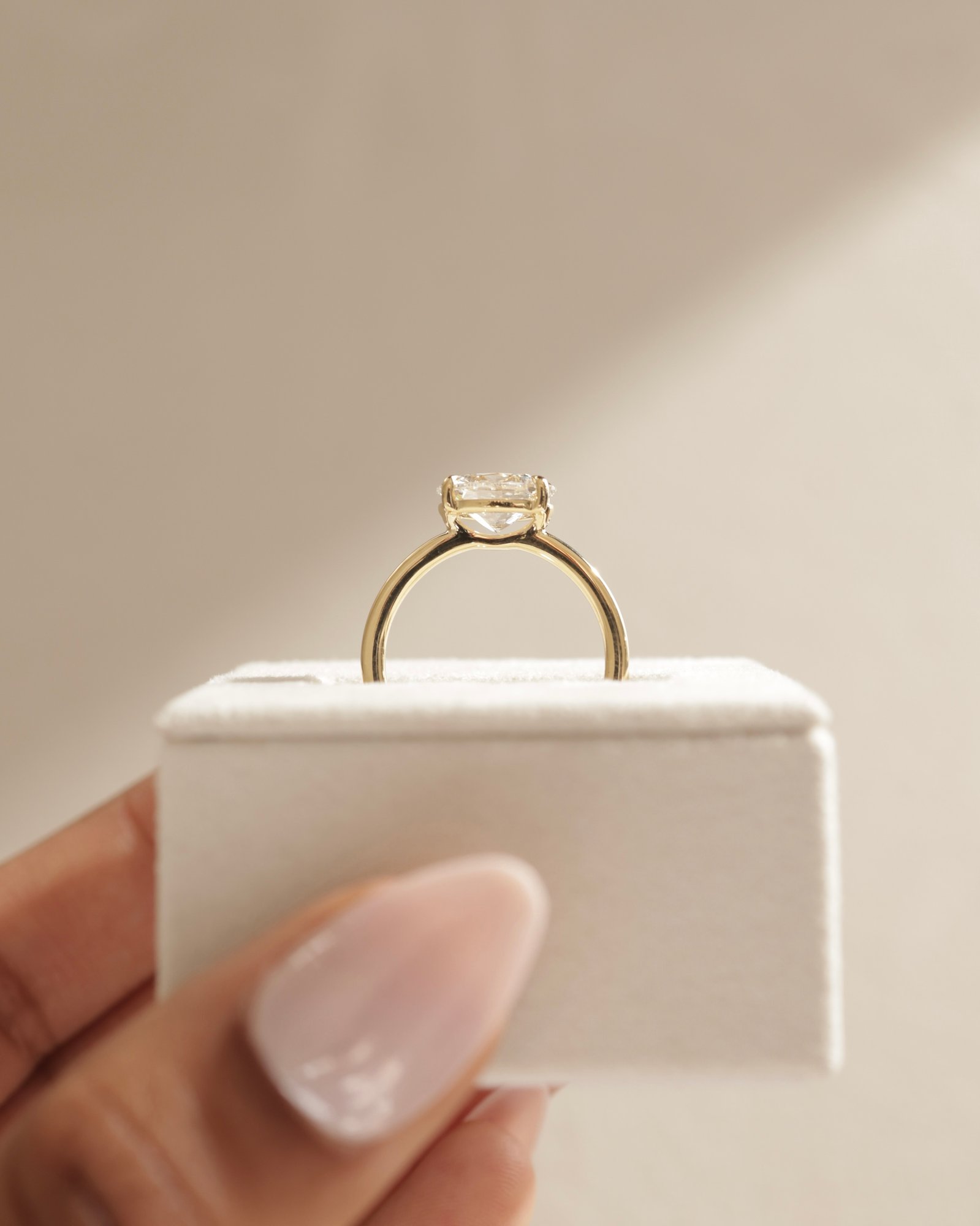 Mabeline- 4 Claw East West Solitaire Lifestyle Image