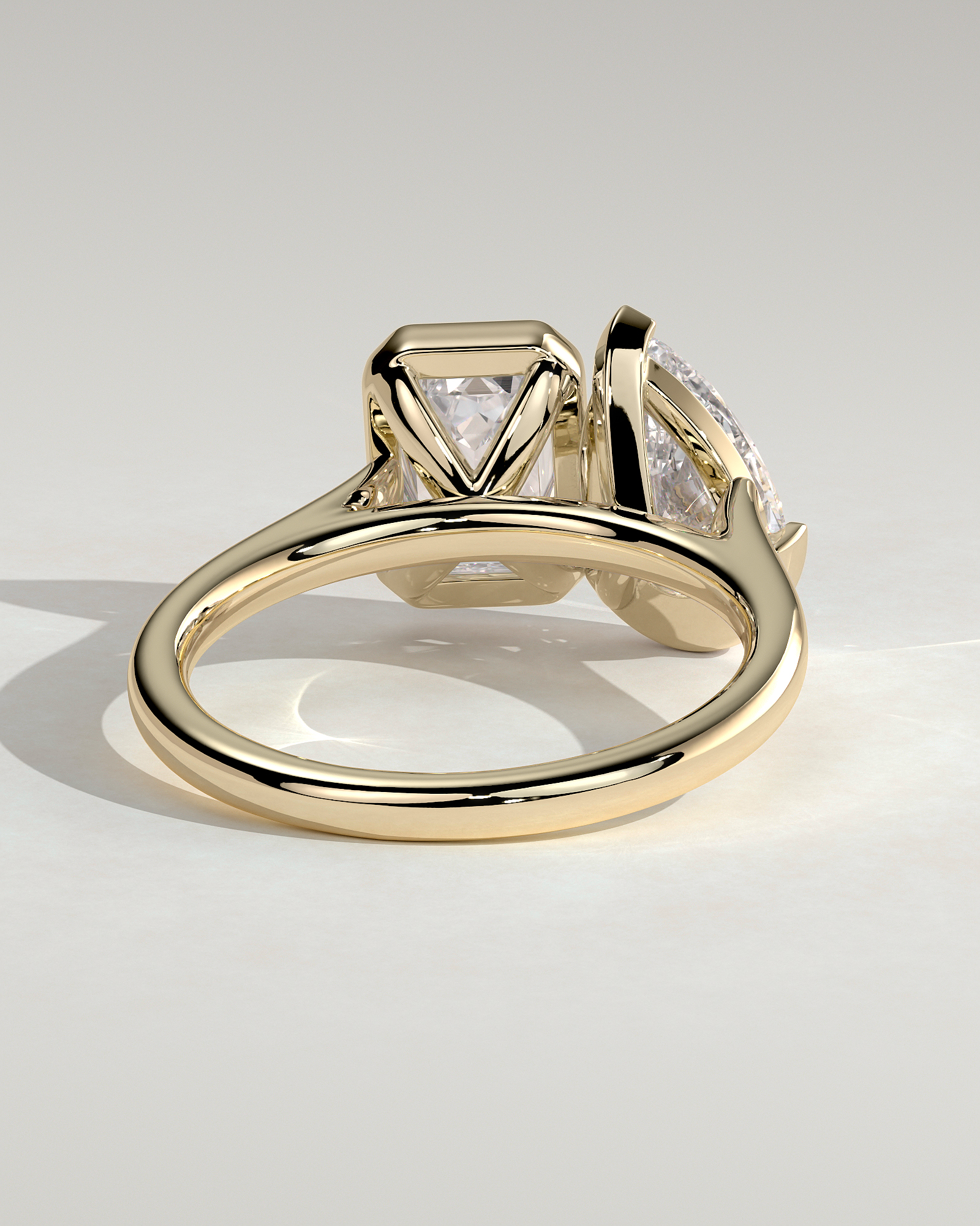 Margot - Bezel Set Pear and Emerald Toi Et Moi - 18k Yellow Gold