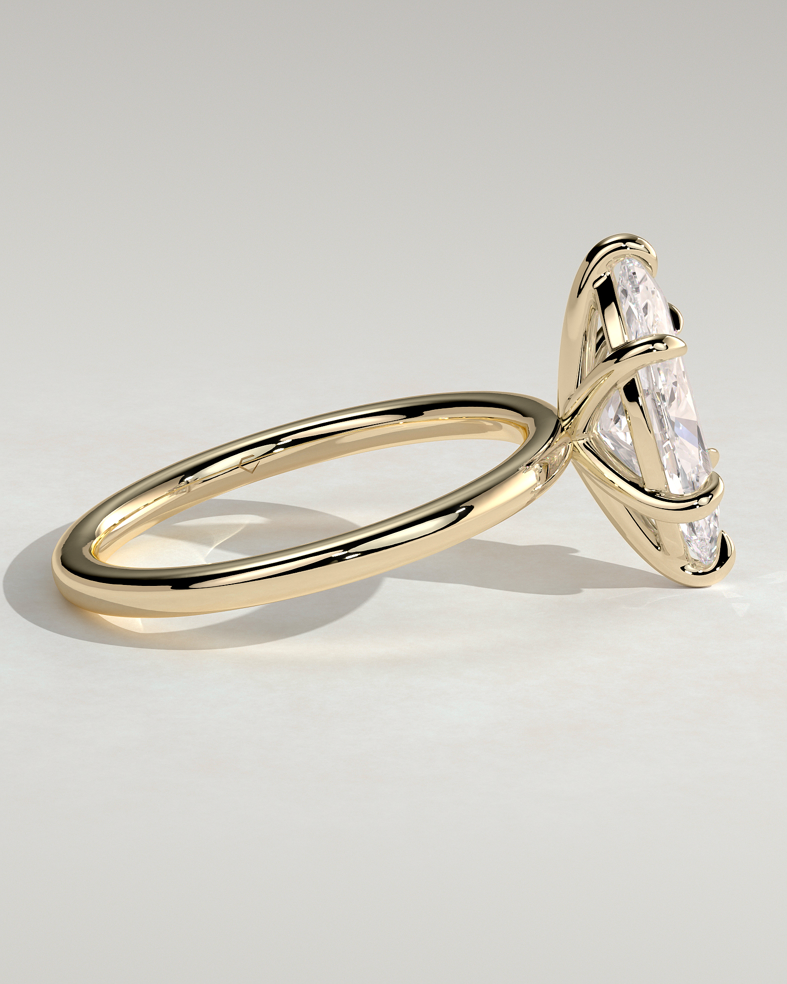 Marly - 6 Claw Marquise Solitaire - 18k Yellow Gold