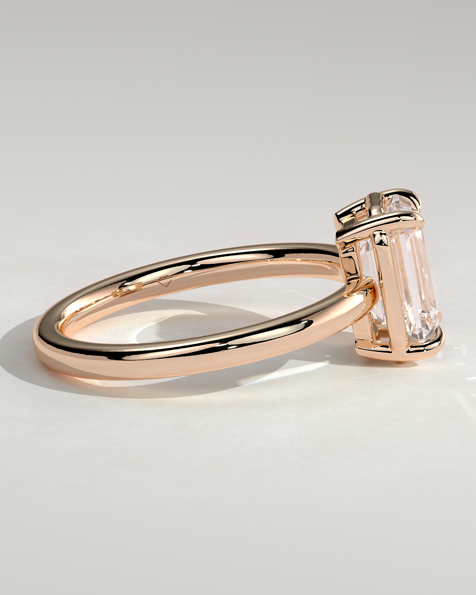 Matisse - Emerald Bezel Frame Solitaire with Claws - 18k Rose Gold