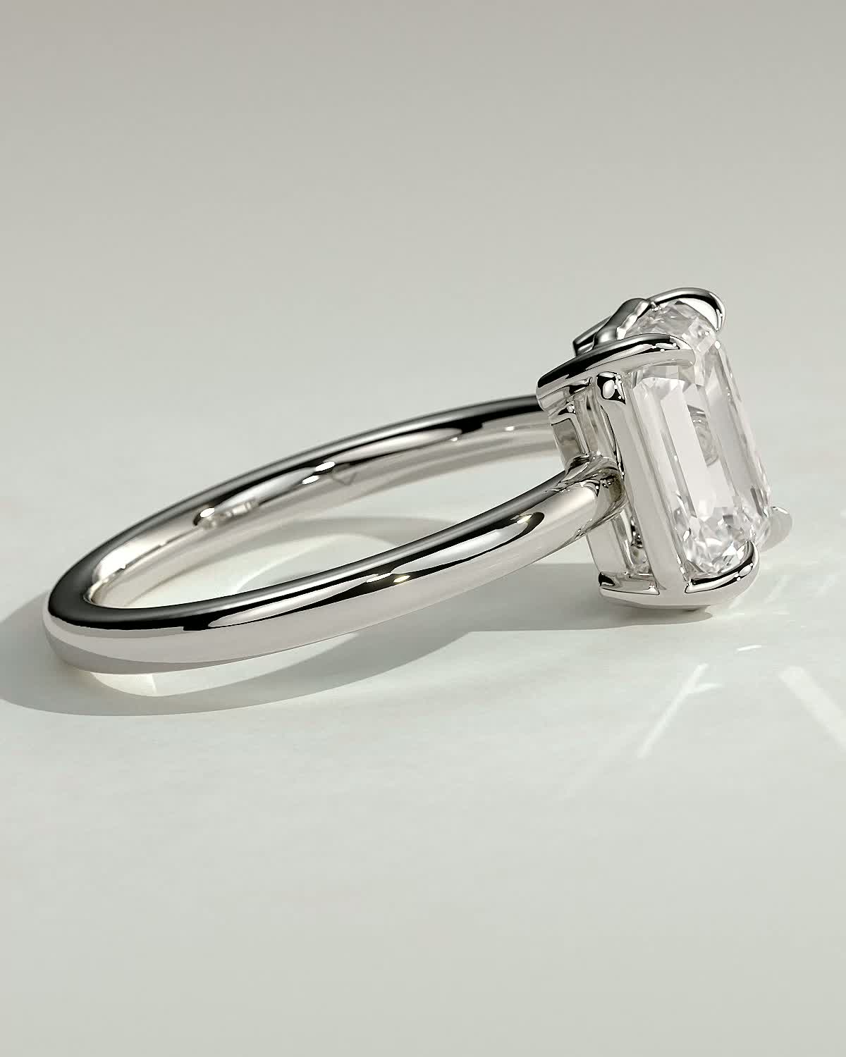 Matisse - Emerald Bezel Frame Solitaire with Claws - 18k White Gold