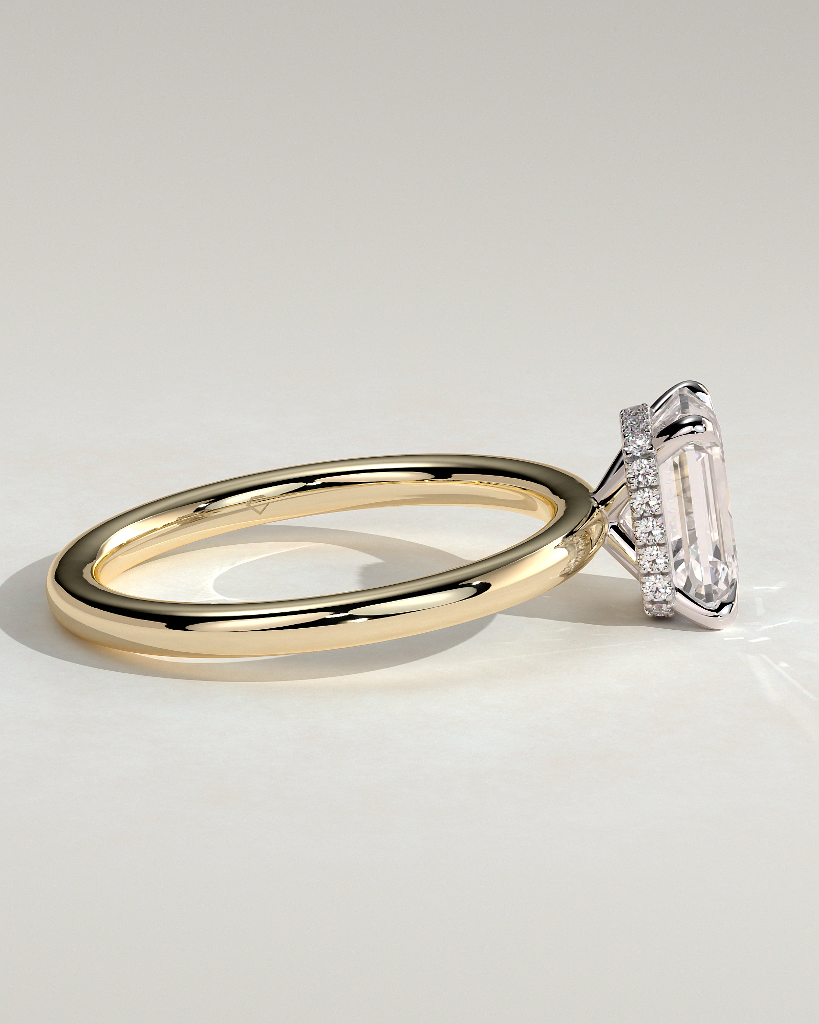 Miller - Emerald Solitaire with Hidden Halo - 18k Yellow Gold / 18k White Gold