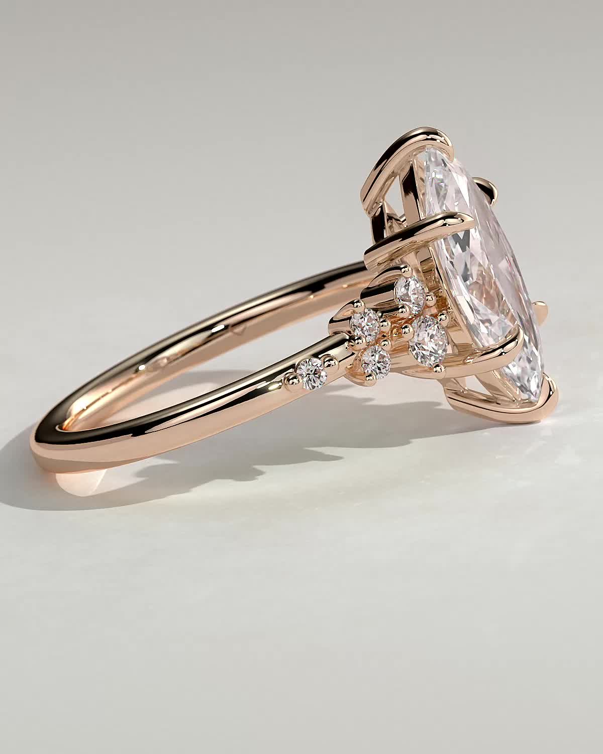 Minnie - Marquise Solitaire with Clustered Round Accent Stones - 18k Rose Gold