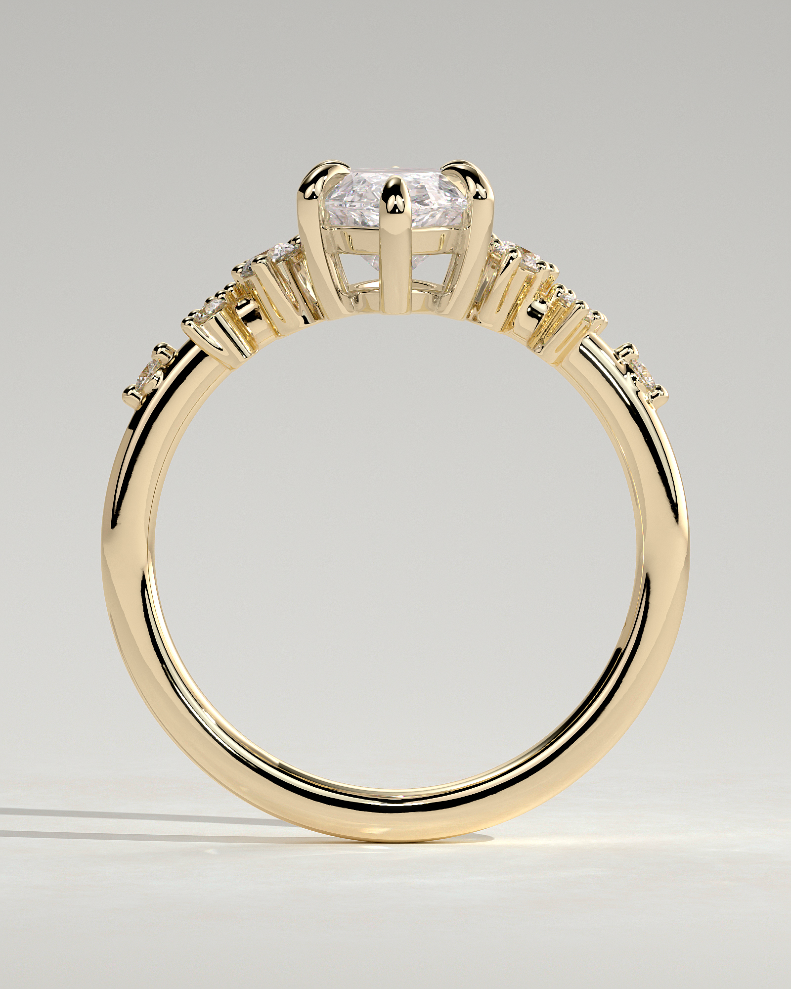 Minnie - Marquise Solitaire with Clustered Round Accent Stones - 18k Yellow Gold