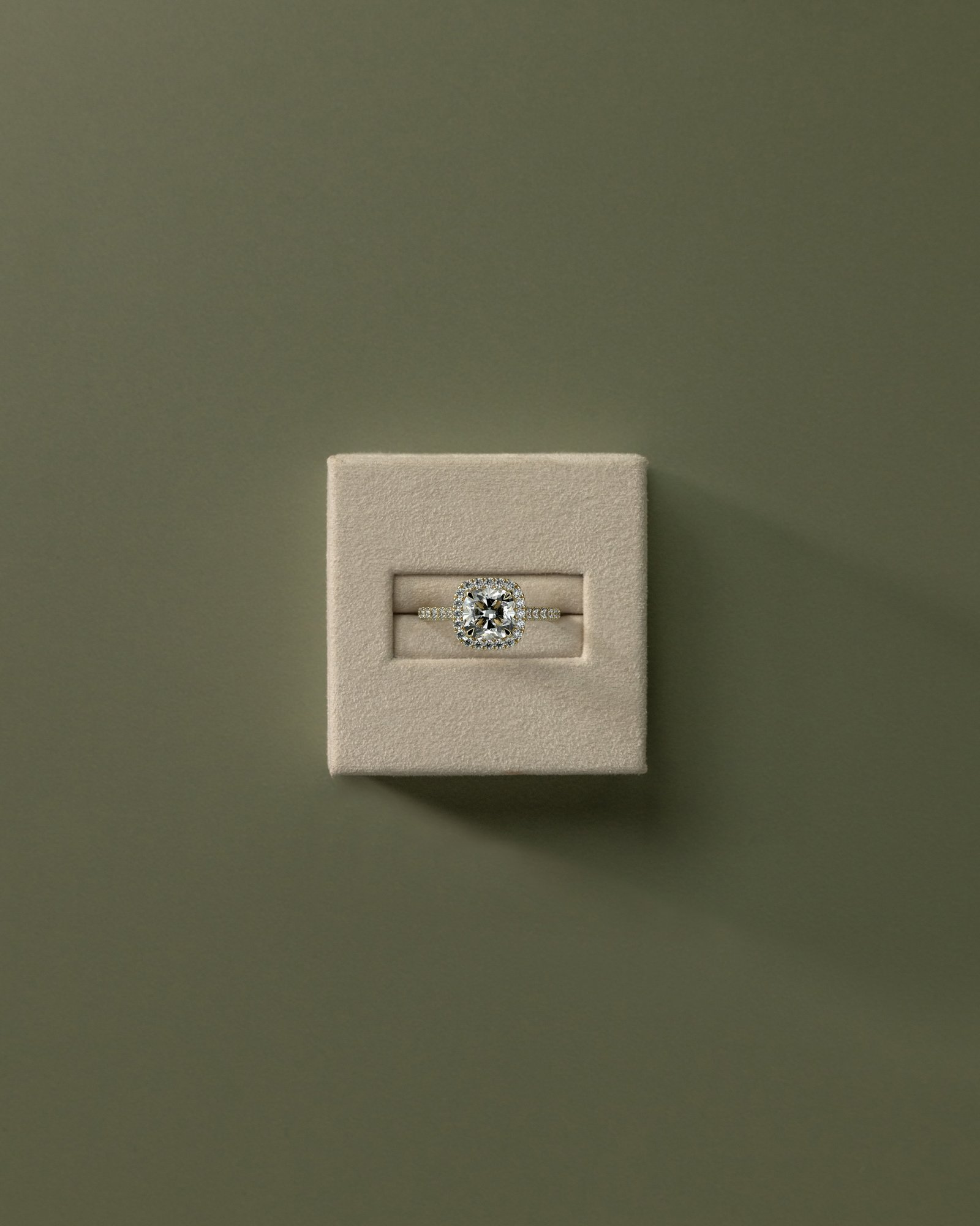 Nicole - 4 Claw Cushion Cut Halo with Pav - 18k Yellow Gold