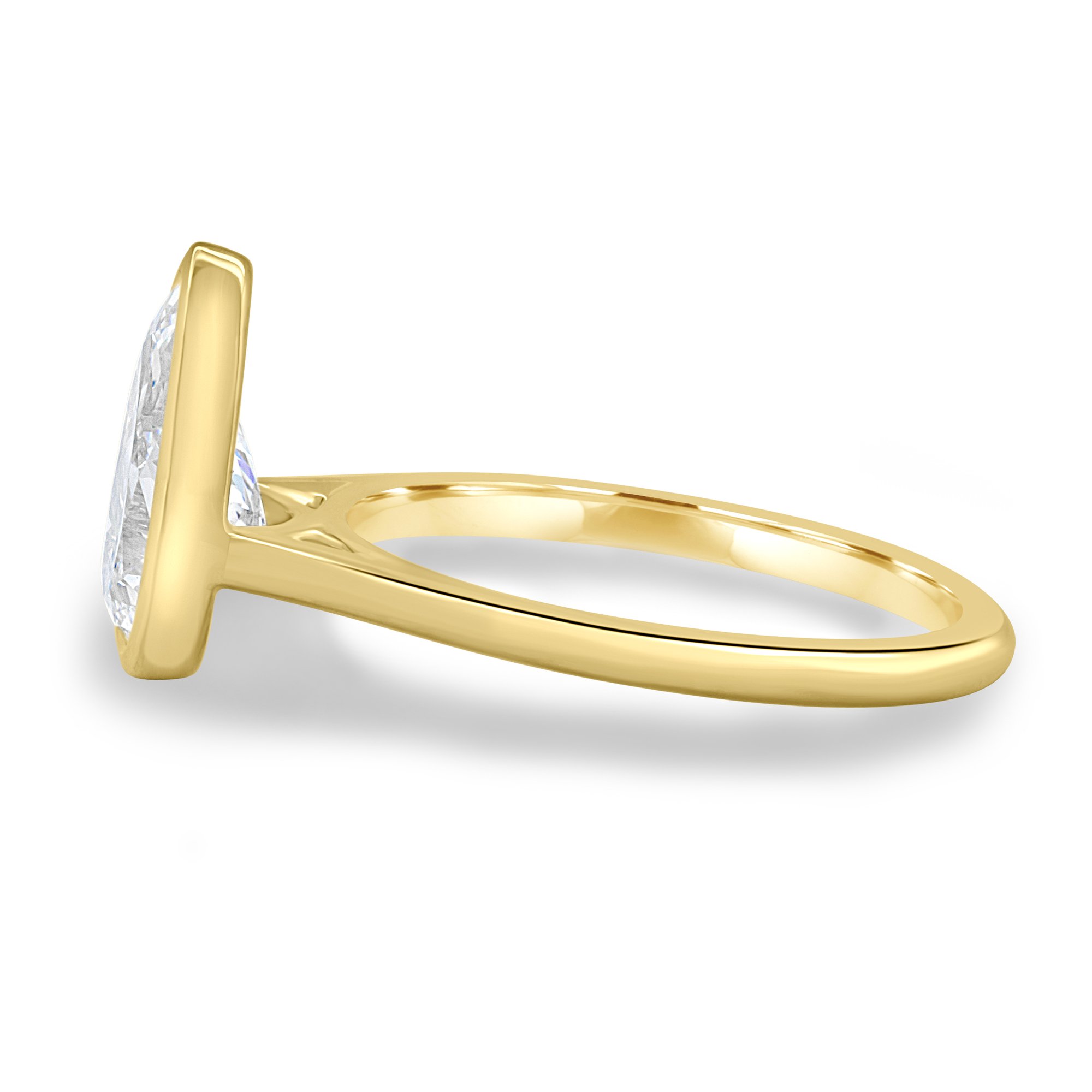 Paris - Pear Solitaire with Cathedral Bezel Setting - 18k Yellow Gold