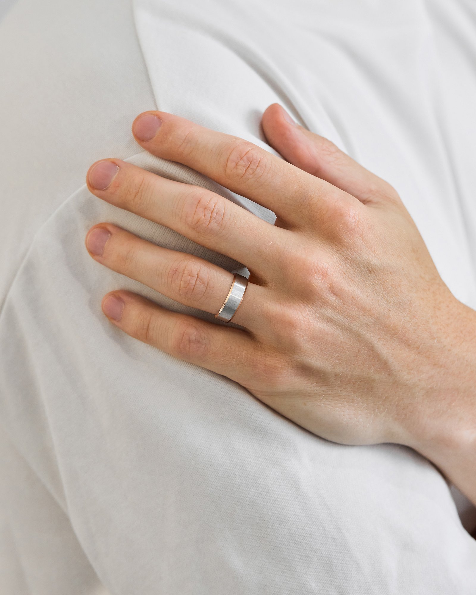 Peter Mens Wedding Ring Lifestyle Image