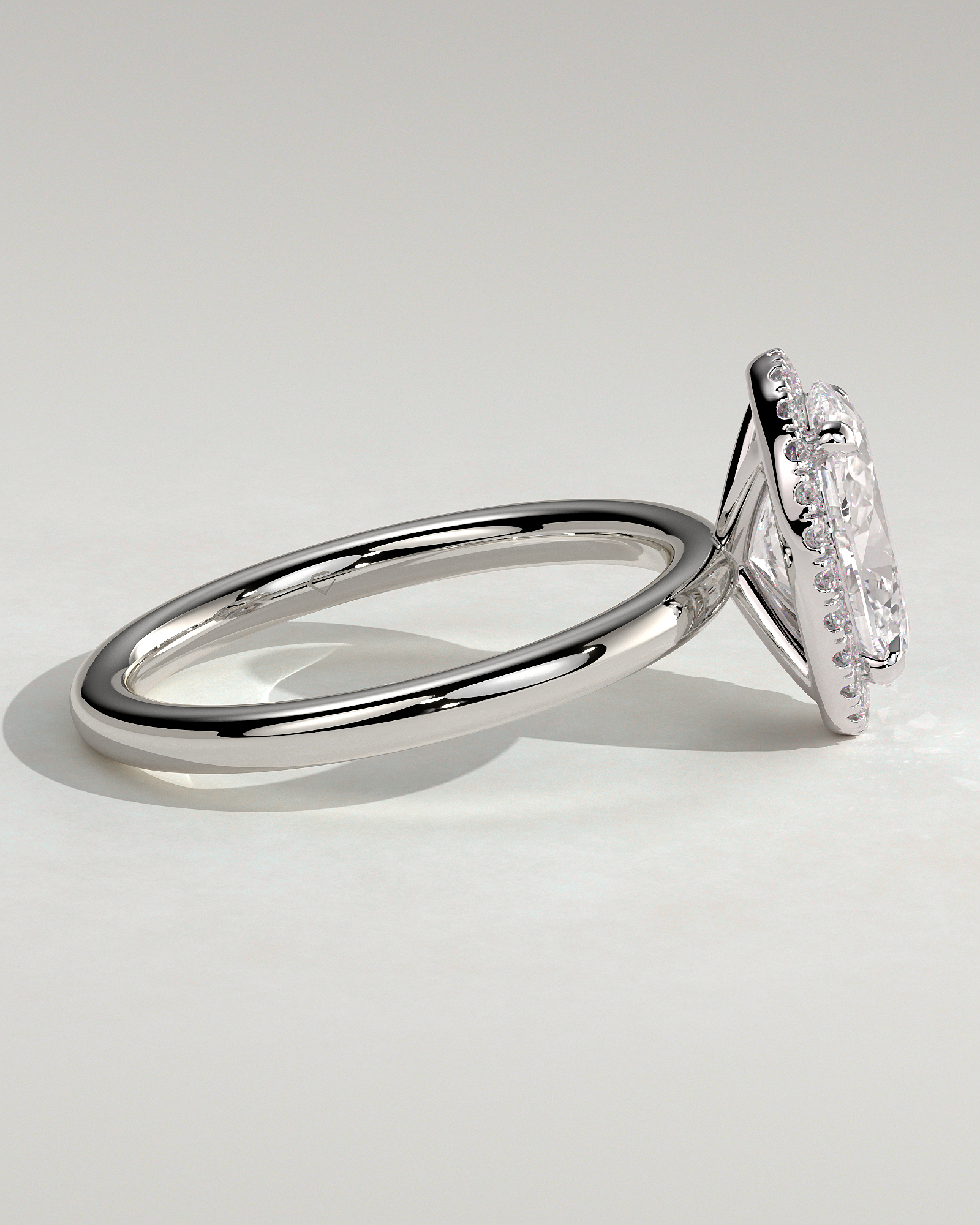 Phoebe  Oval Halo - 18k White Gold