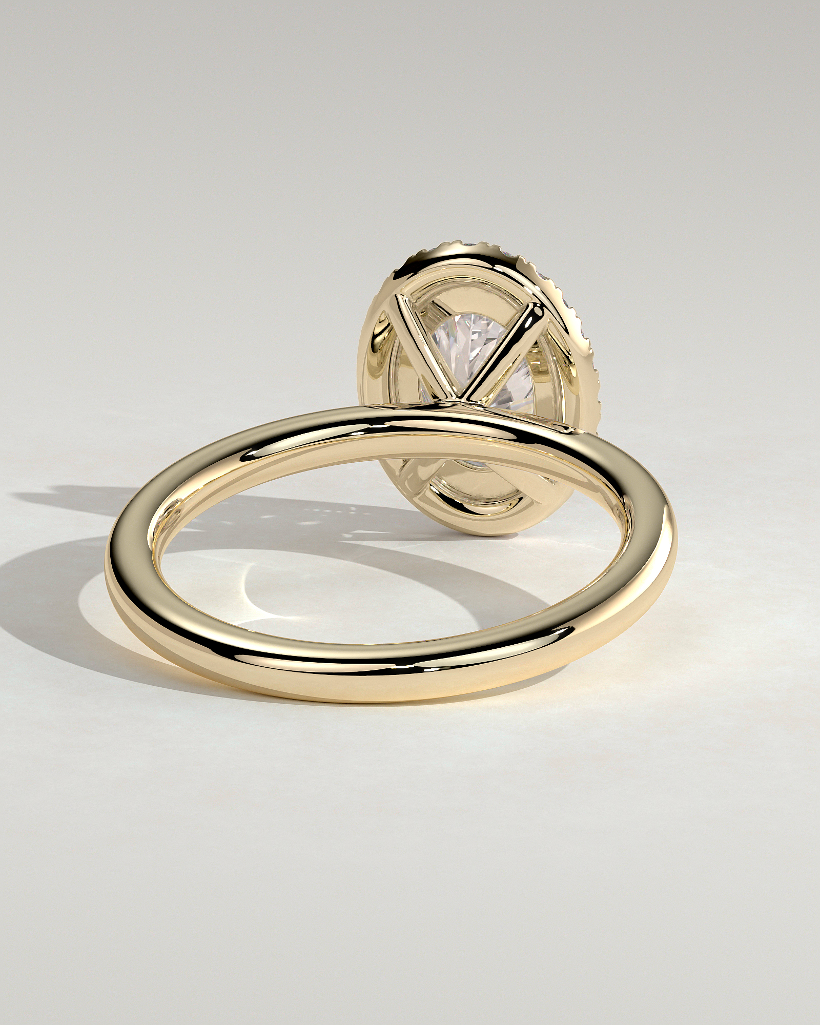 Phoebe  Oval Halo - 18k Yellow Gold