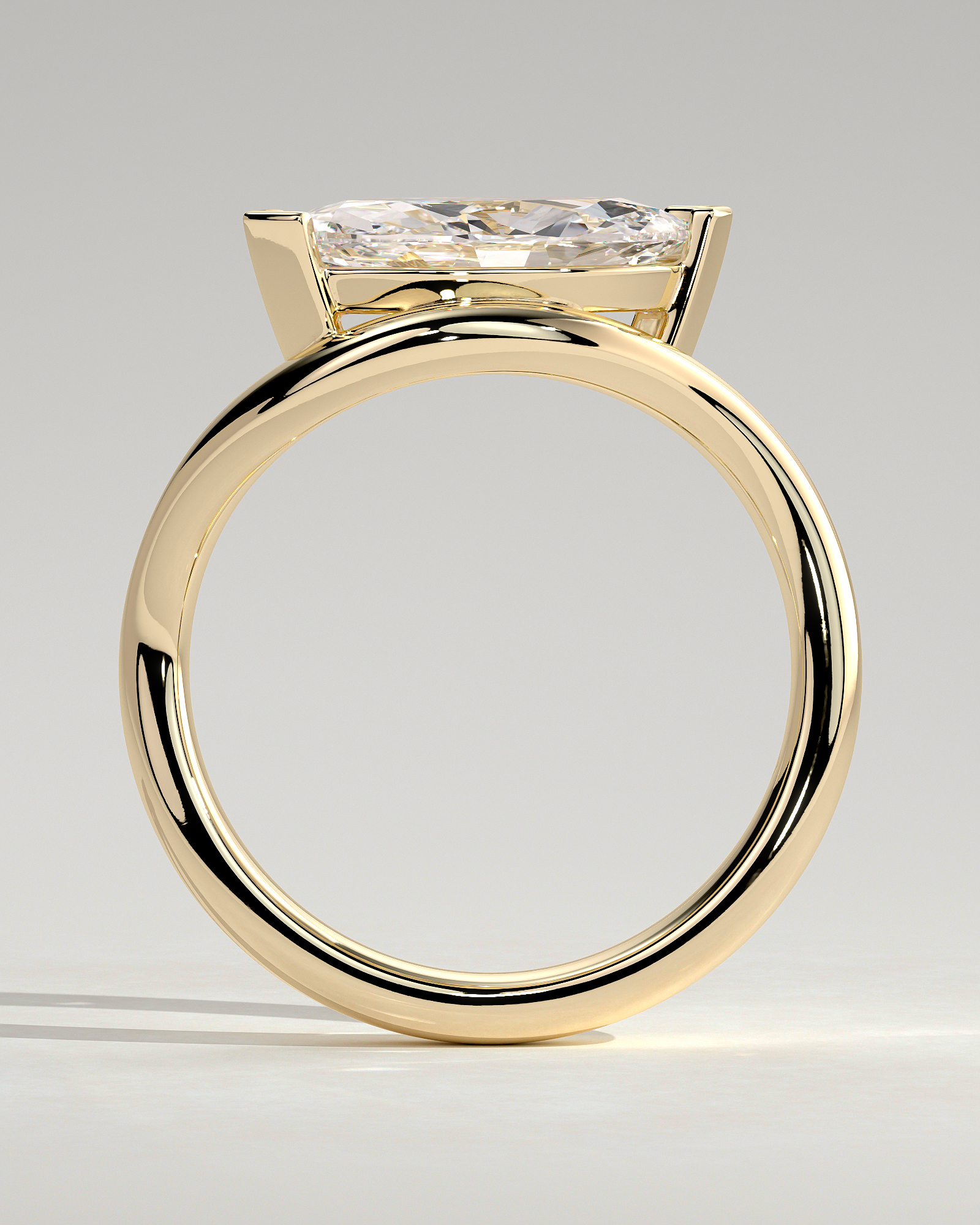 Pia - Marquise Solitaire with Twist Band - 18k Yellow Gold