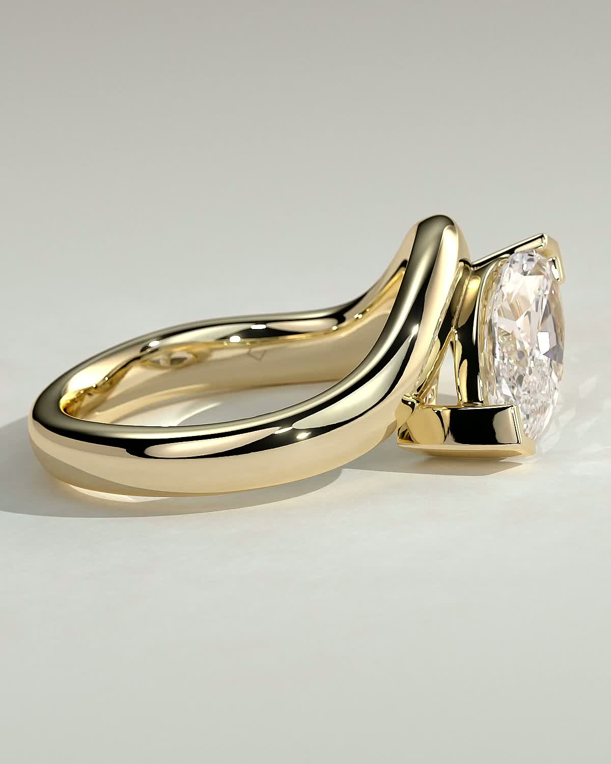 Pia - Marquise Solitaire with Twist Band - 18k Yellow Gold