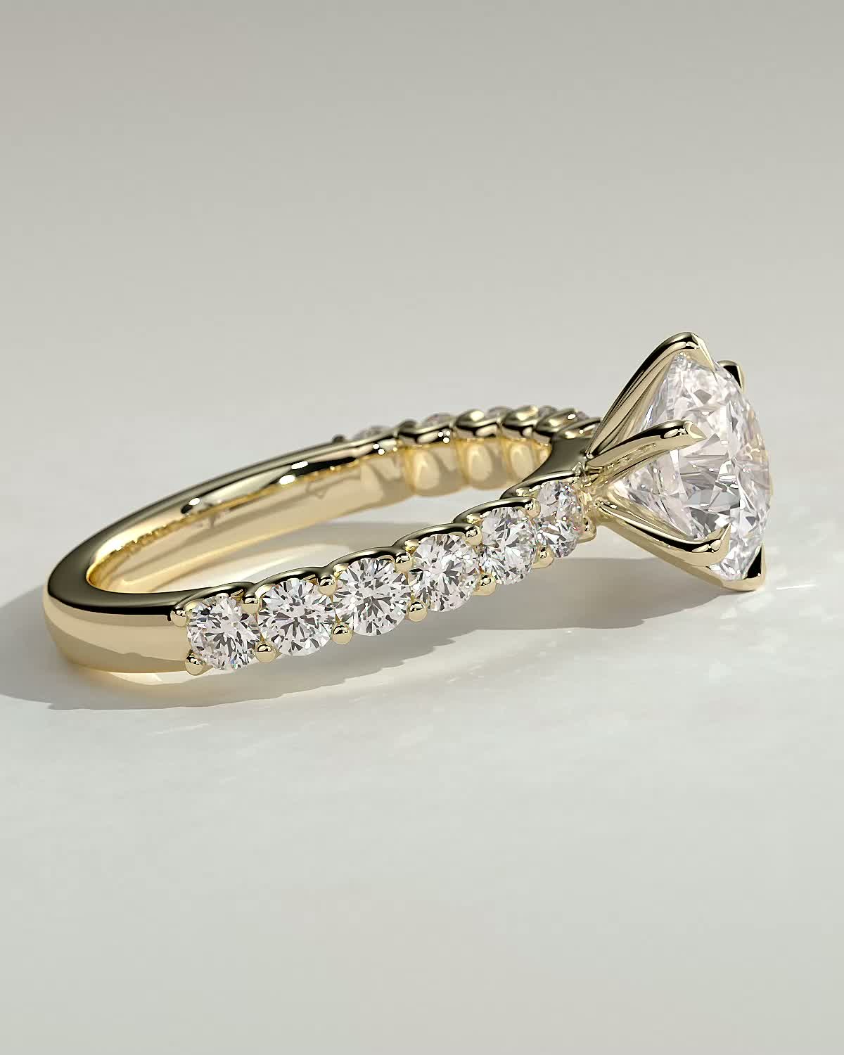 Quinn  6 Claw Round Solitaire - 18k Yellow Gold