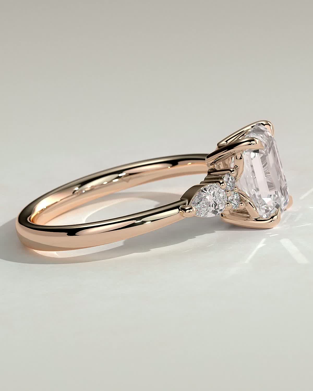 Raleigh - 4 Claw Emerald with Accent Stones - 18k Rose Gold