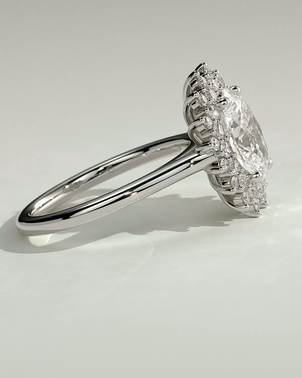 Savannah - Cathedral Oval Halo - 18k White Gold