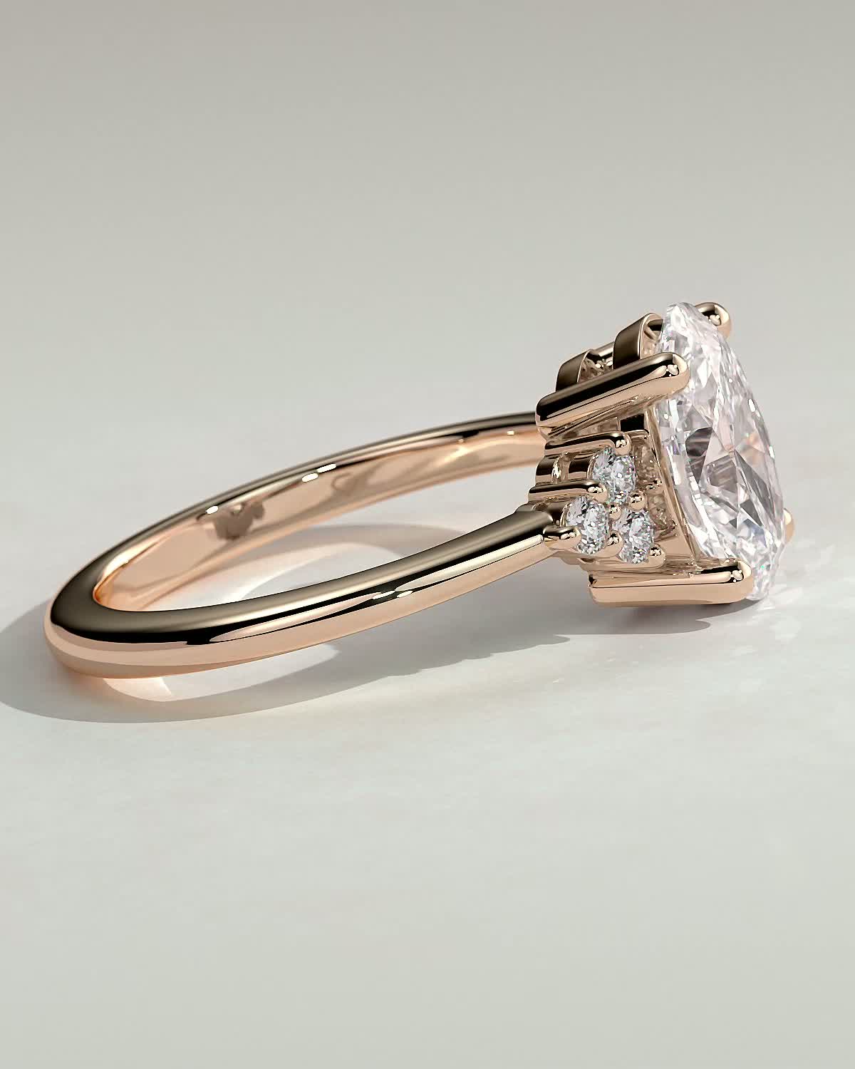 Sharon - 4 Claw Oval with Accent Stones - 18k Rose Gold