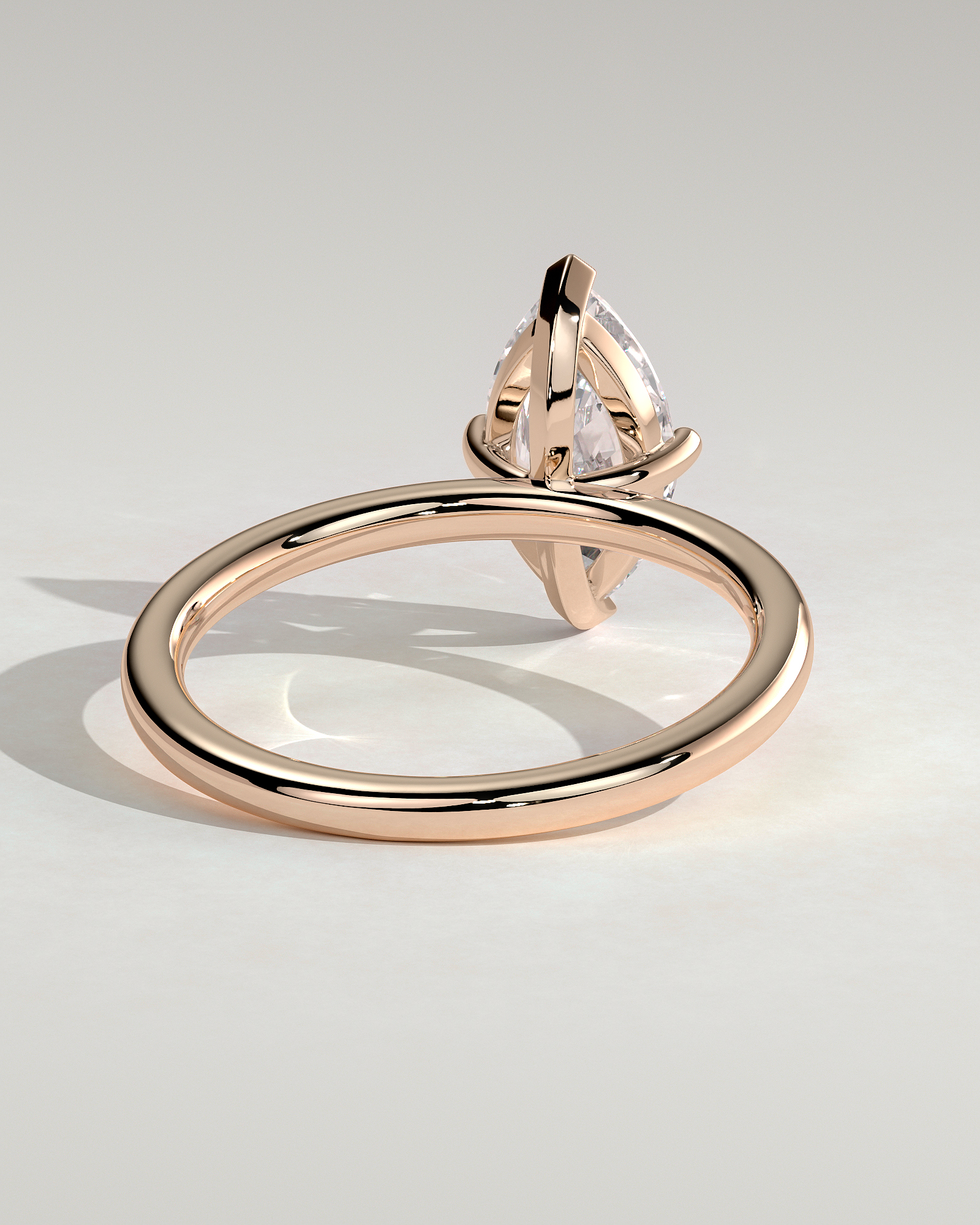 Sherry - V Claw Marquise Solitaire - 18k Rose Gold