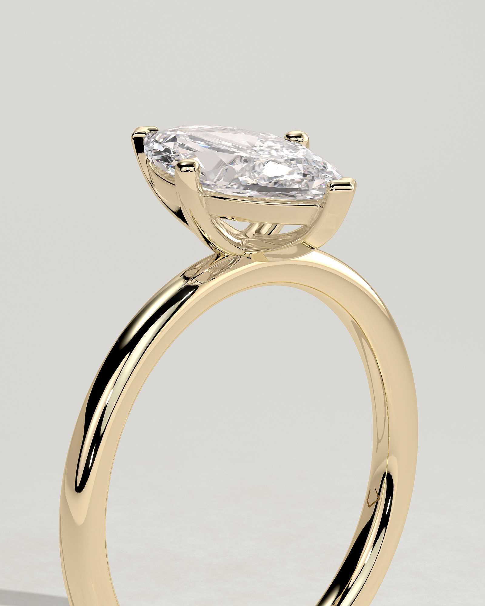 Sherry - V Claw Marquise Solitaire - 18k Yellow Gold