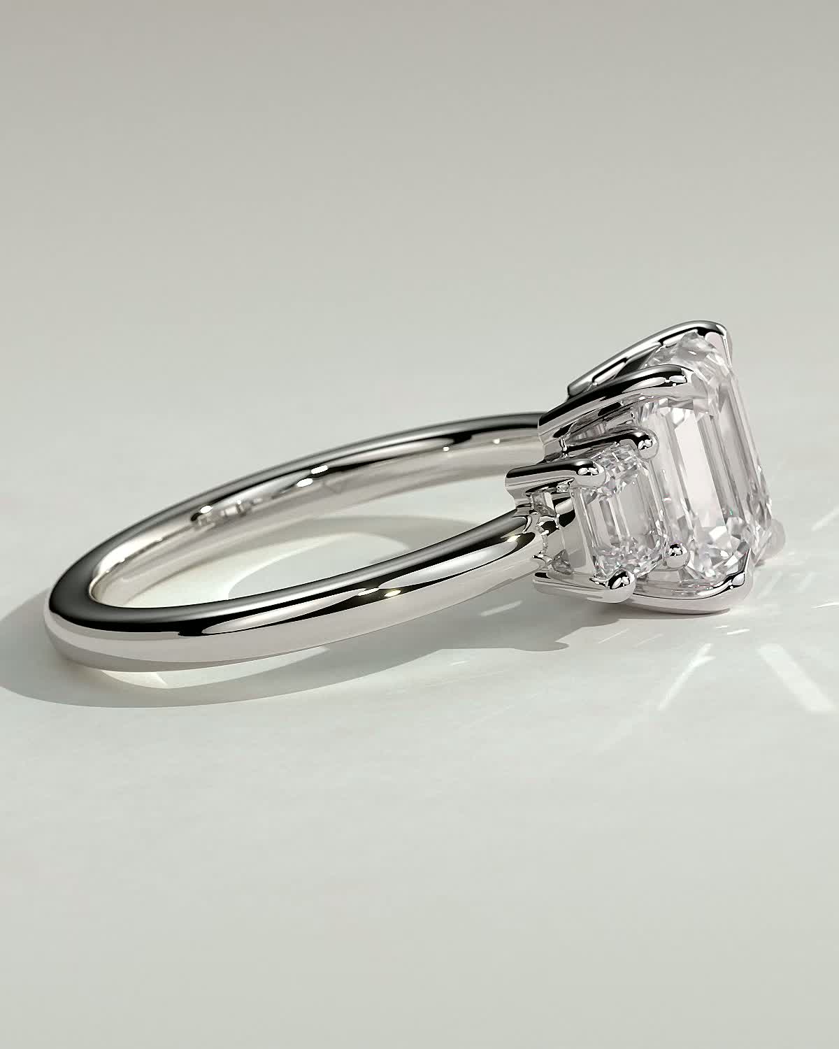 Silvana - Emerald Trilogy - 18k White Gold