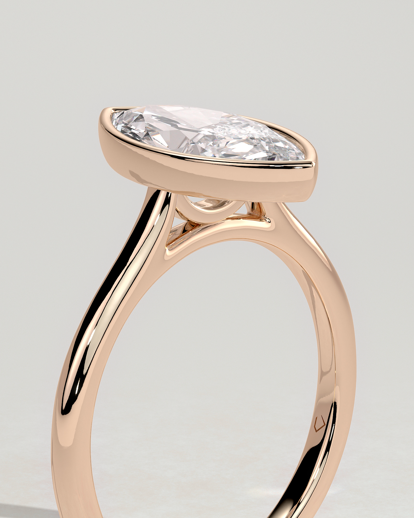 Stella - Marquise Solitaire with Cathedral Bezel Setting - 18k Rose Gold