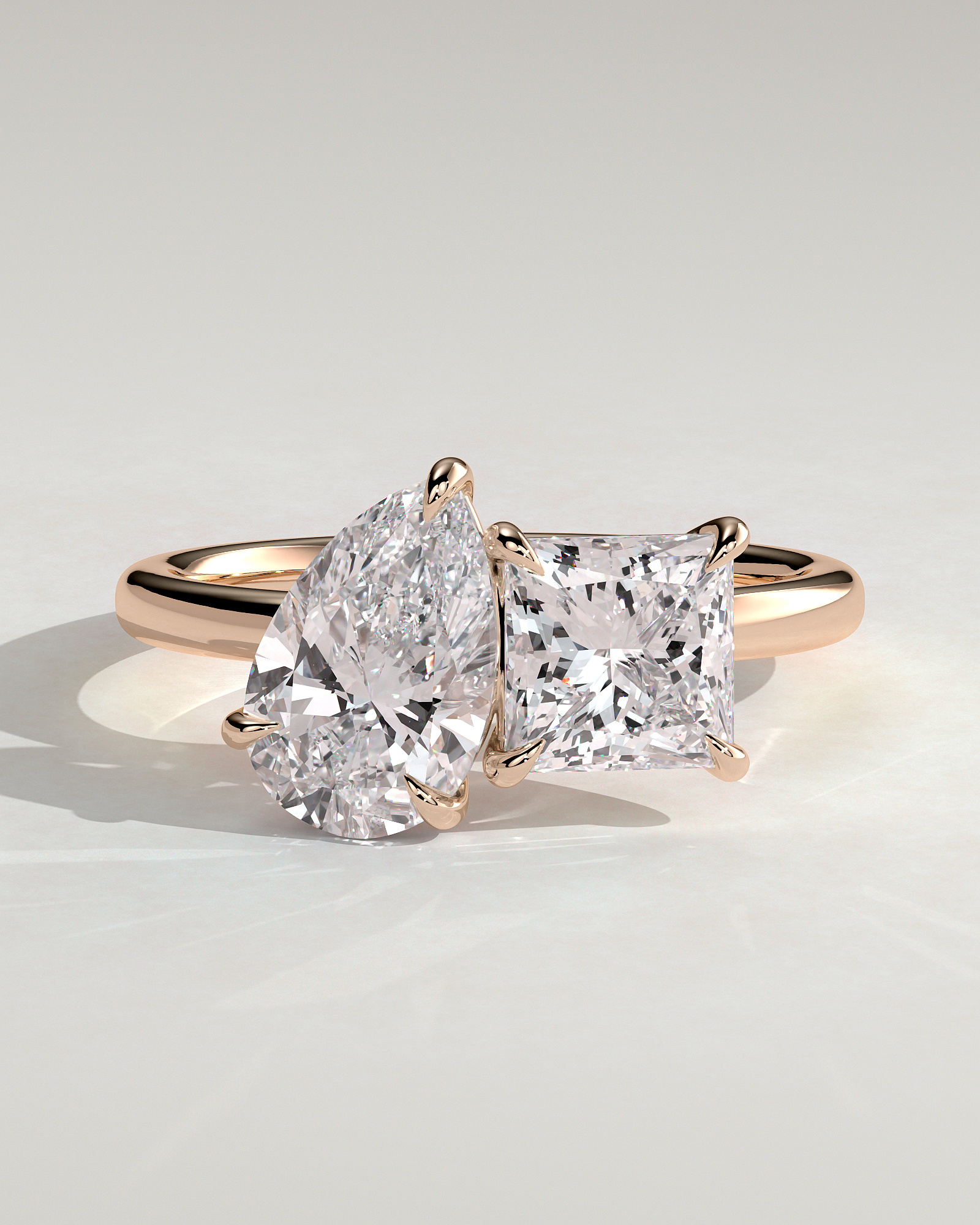 Svea - Pear and Princess Toi et Moi - 18k Rose Gold