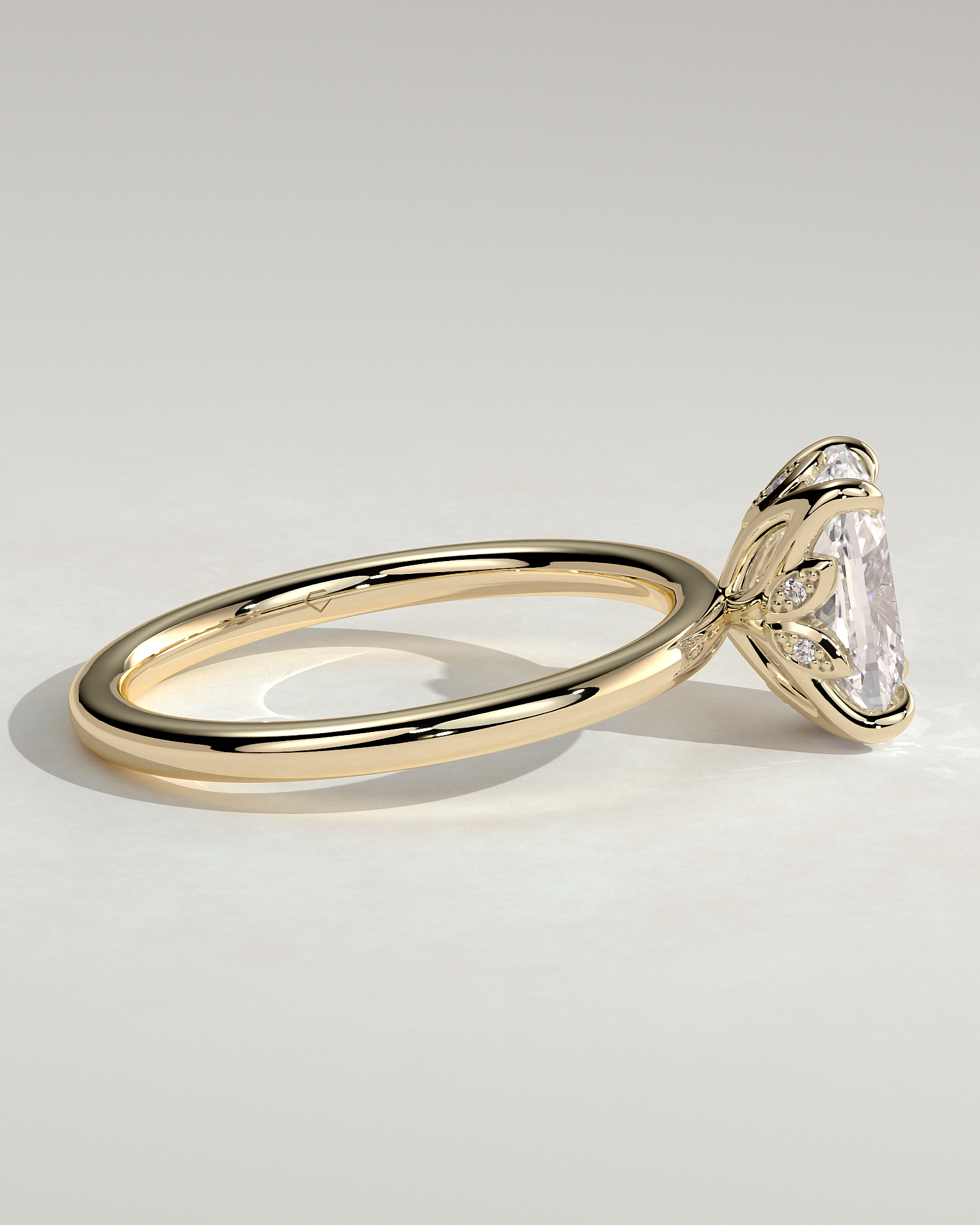 Tilly - Petal Claw Solitaire with Accent Leaf Detail - 18k Yellow Gold