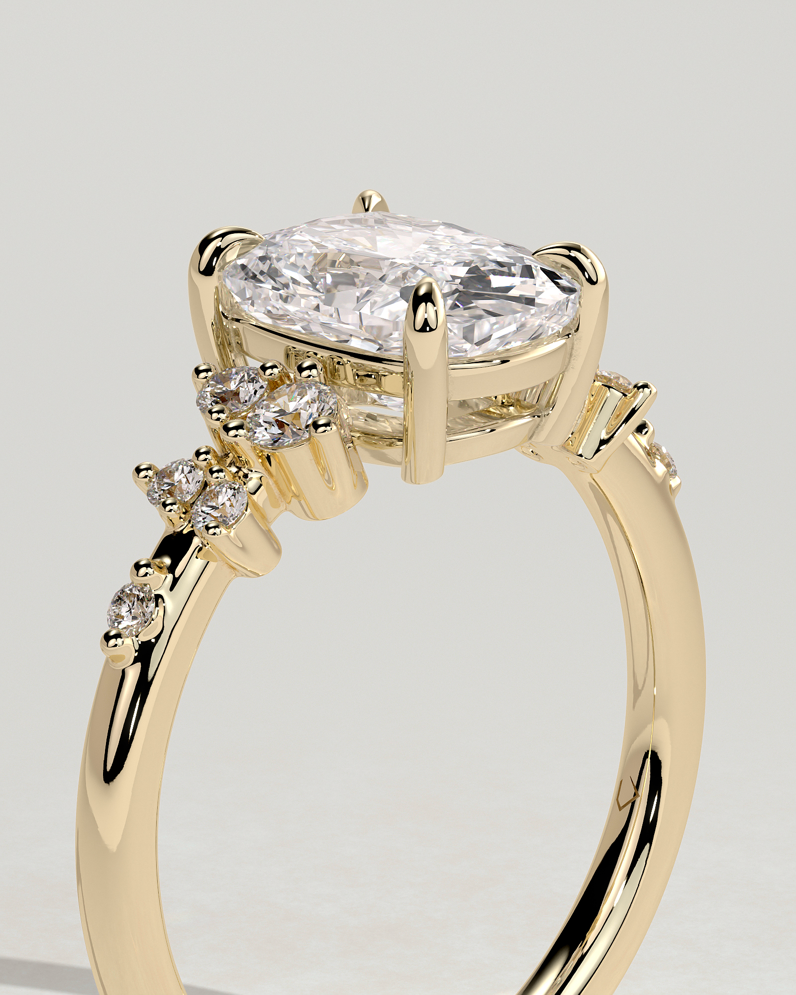 Winnie - Elongated Cushion with Accent Stones - 18k Yellow Gold