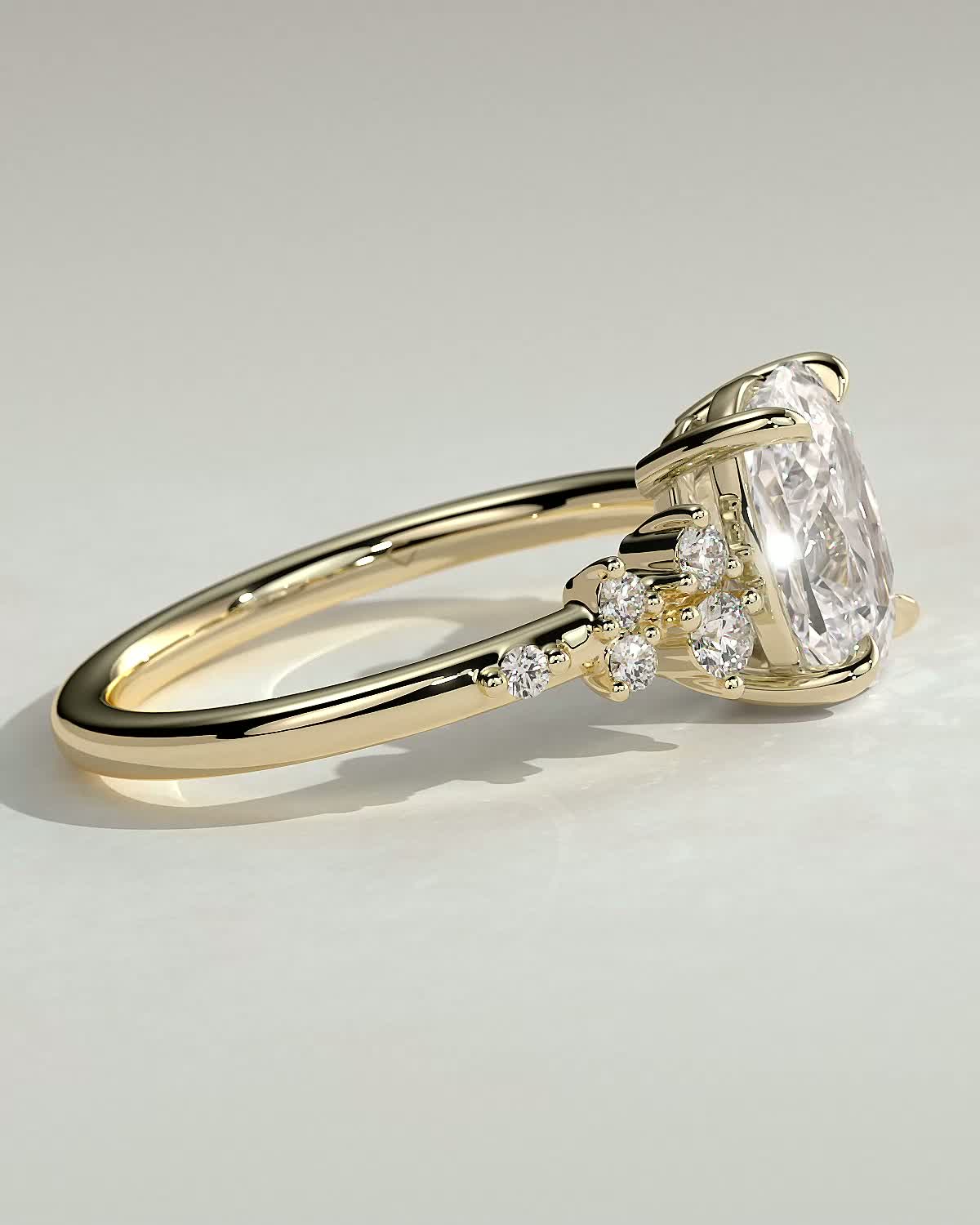 Winnie - Elongated Cushion with Accent Stones - 18k Yellow Gold