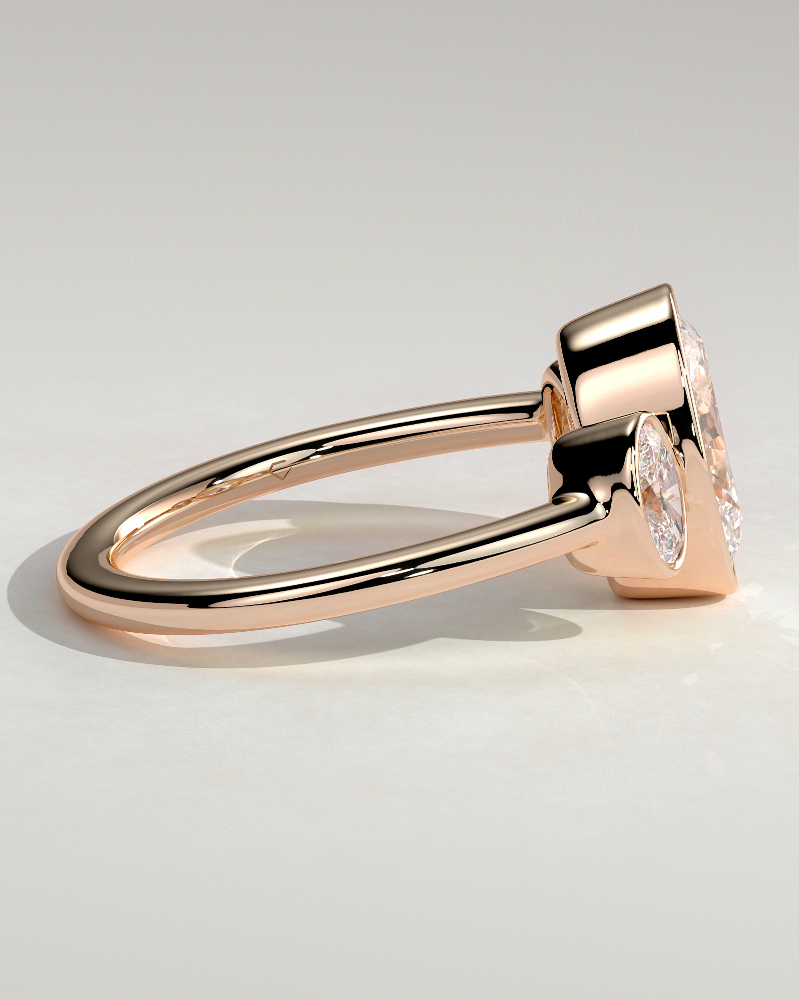 Zelda - Bezel Set Oval Trilogy - 18k Rose Gold