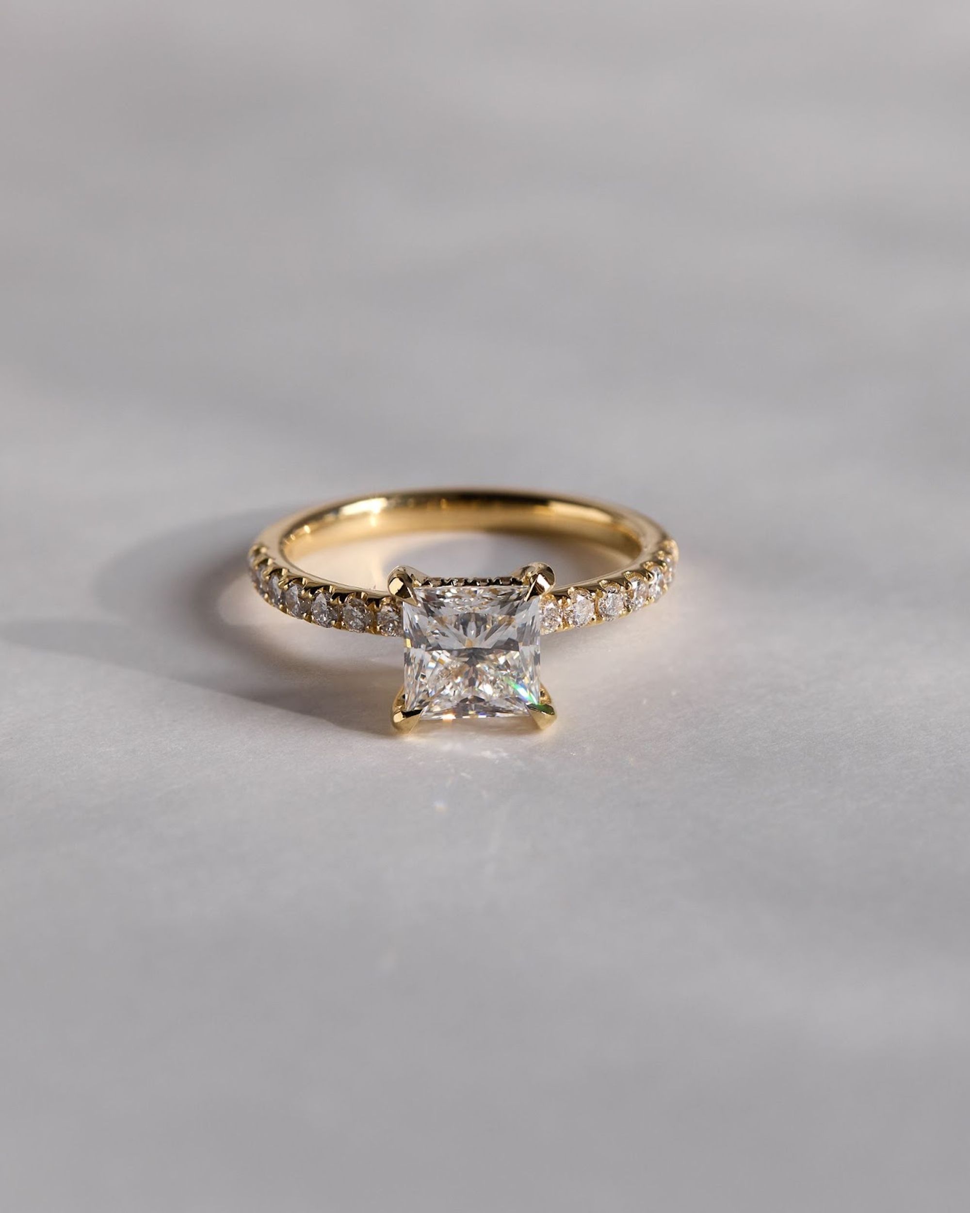 Decoding the Symbols: Engagement Rings vs. Wedding Rings