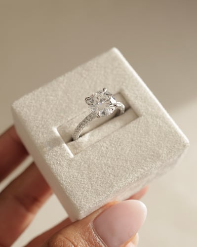 9mm round moissanite