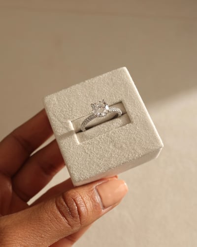7.5mm round moissanite
